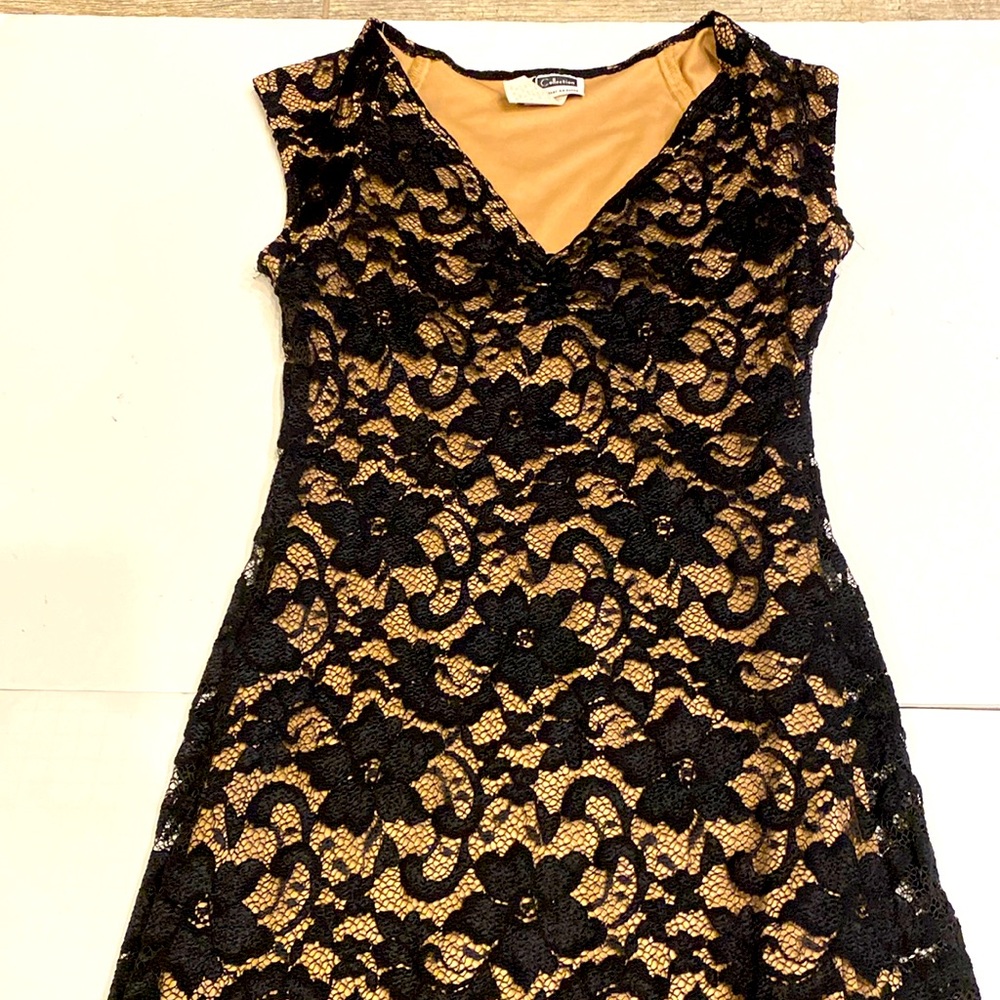 M collection lace dress nude w/ black lace overlay size petites small